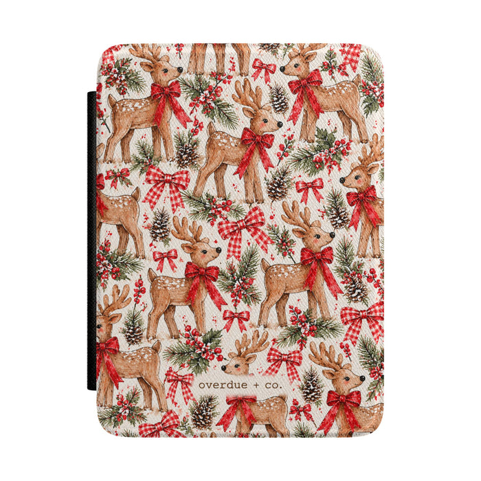 Reindeer Holiday Kindle Case — Festive Vintage Deer Pattern Cover